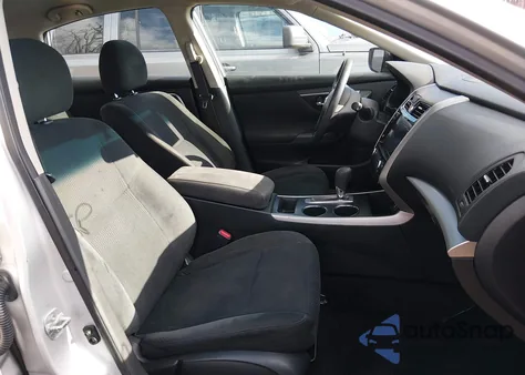 2015 Nissan Altima 2.5 S из США, поврежденный, VIN 1N4AL3AP2FC156496